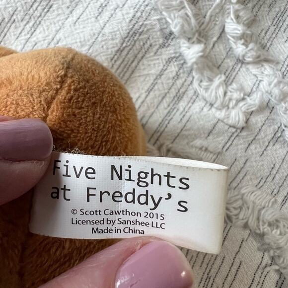 2015 Five Nights At Freddy's Freddy Fazbear 6”Plush FNAF. Keychain - Picture 3 of 4